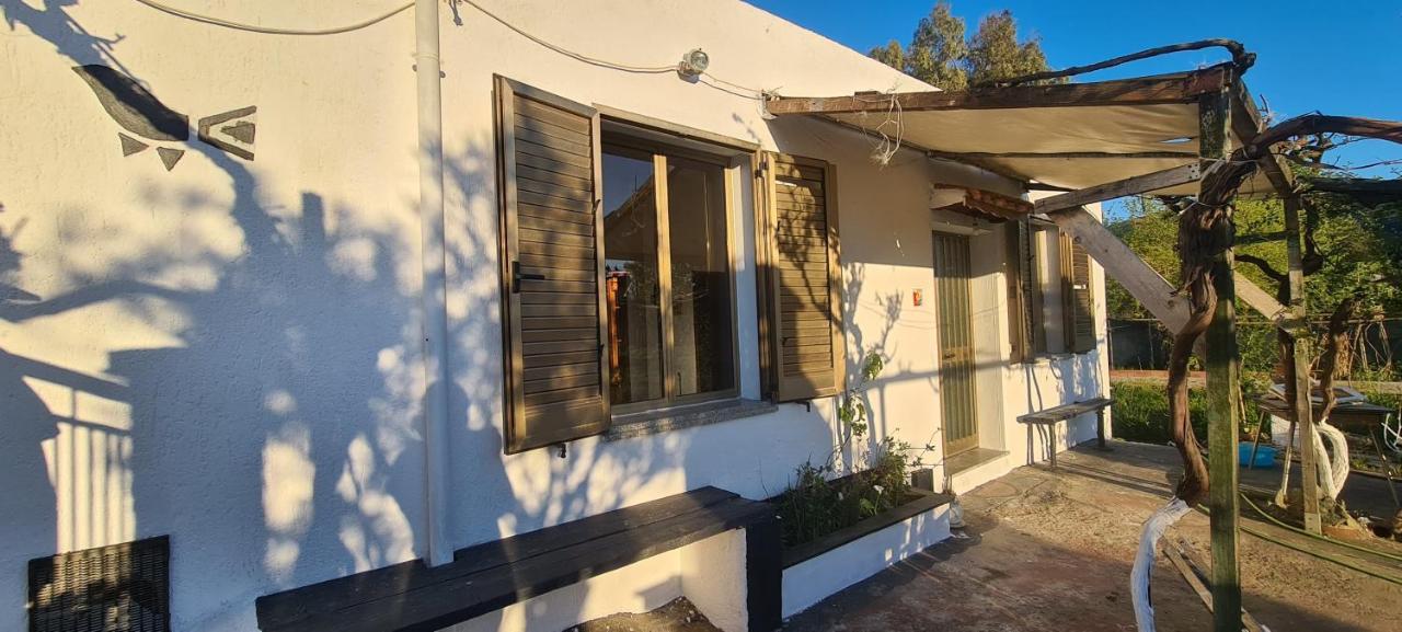 Cosy Home With Private Parking By The Sea Siniscola Exterior foto